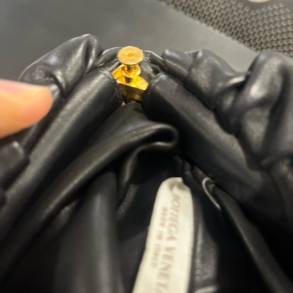 BOTTEGA VENETA The Chain Pouch gathered leather clutch - Picture 10 of 14